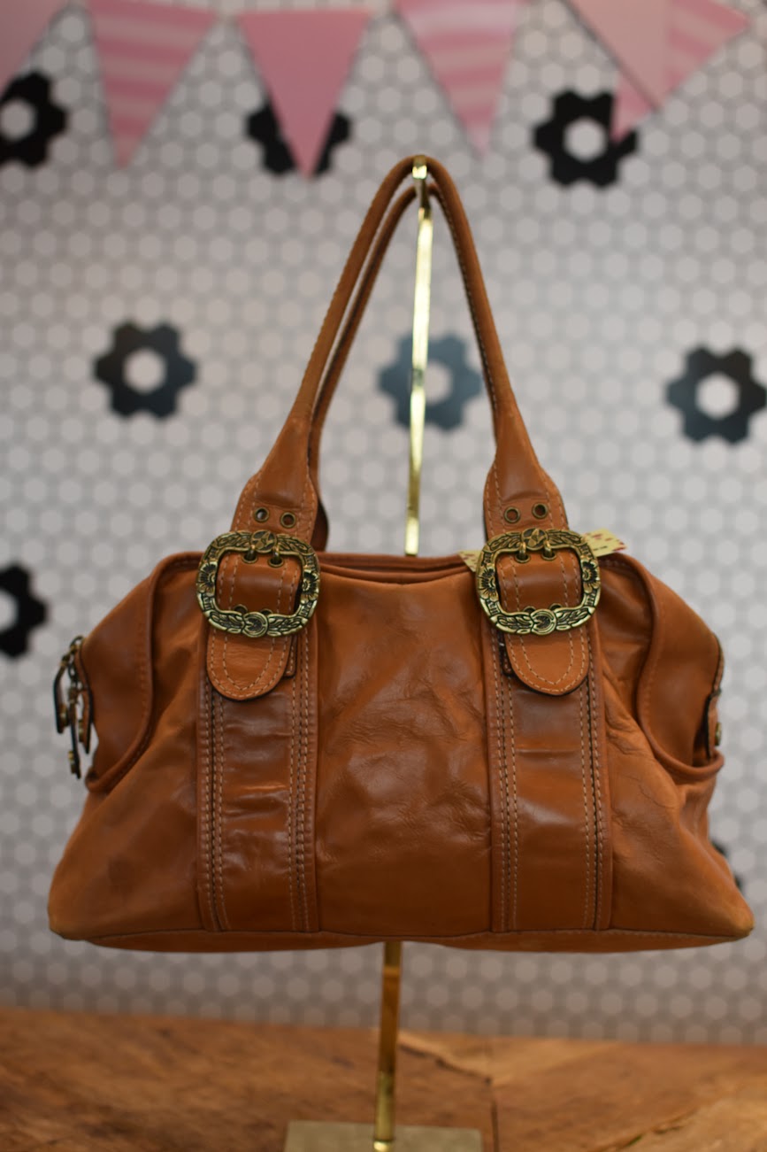 2000s Gianni Bini Brown Double Pocket Shoulder Bag