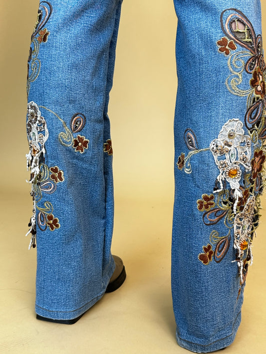 Y2K Embroidered High Waisted Jeans (30/31"W)